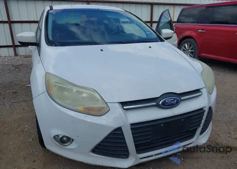 2012 Ford Focus Se z USA, uszkodzony, nr VIN 1FAHP3F28CL217152